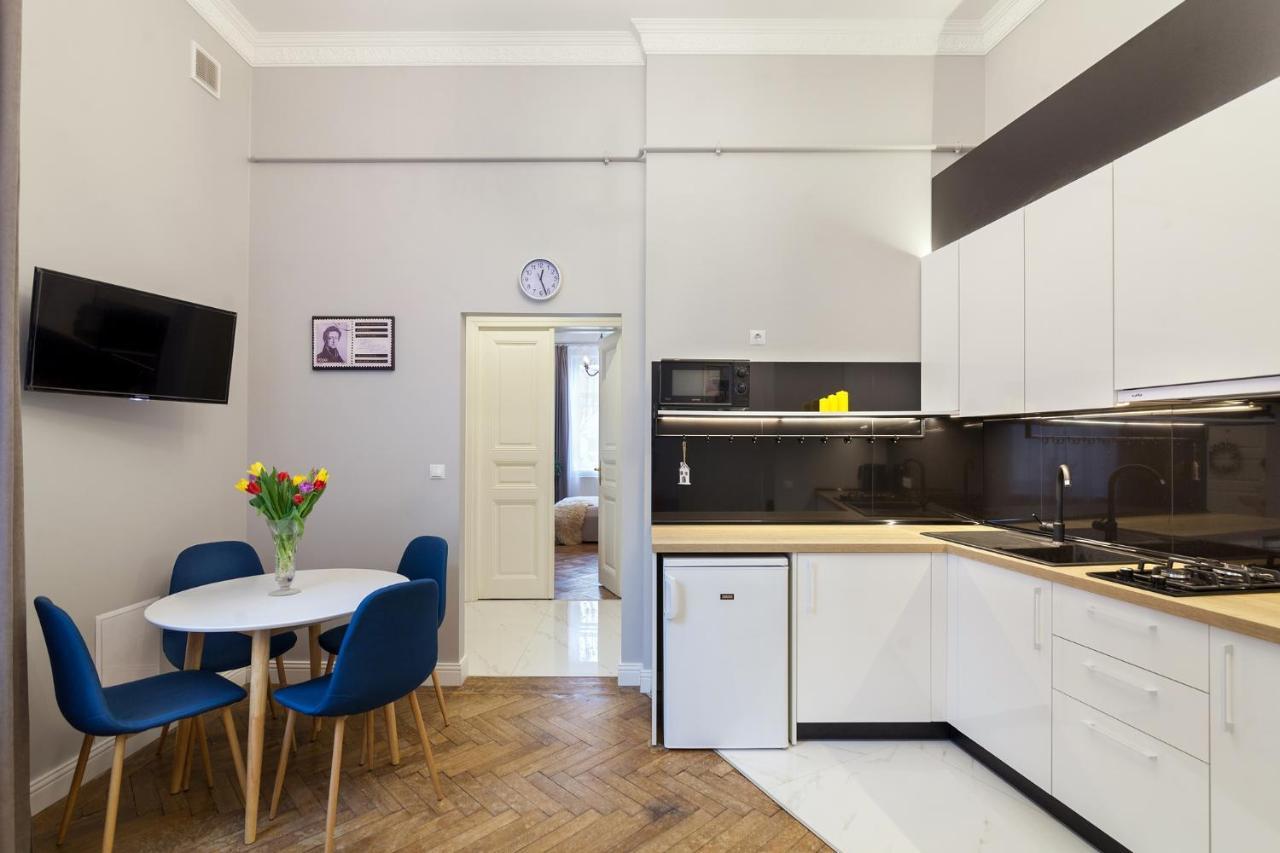 Chopin Apartment In The Center Of إلفيف المظهر الخارجي الصورة